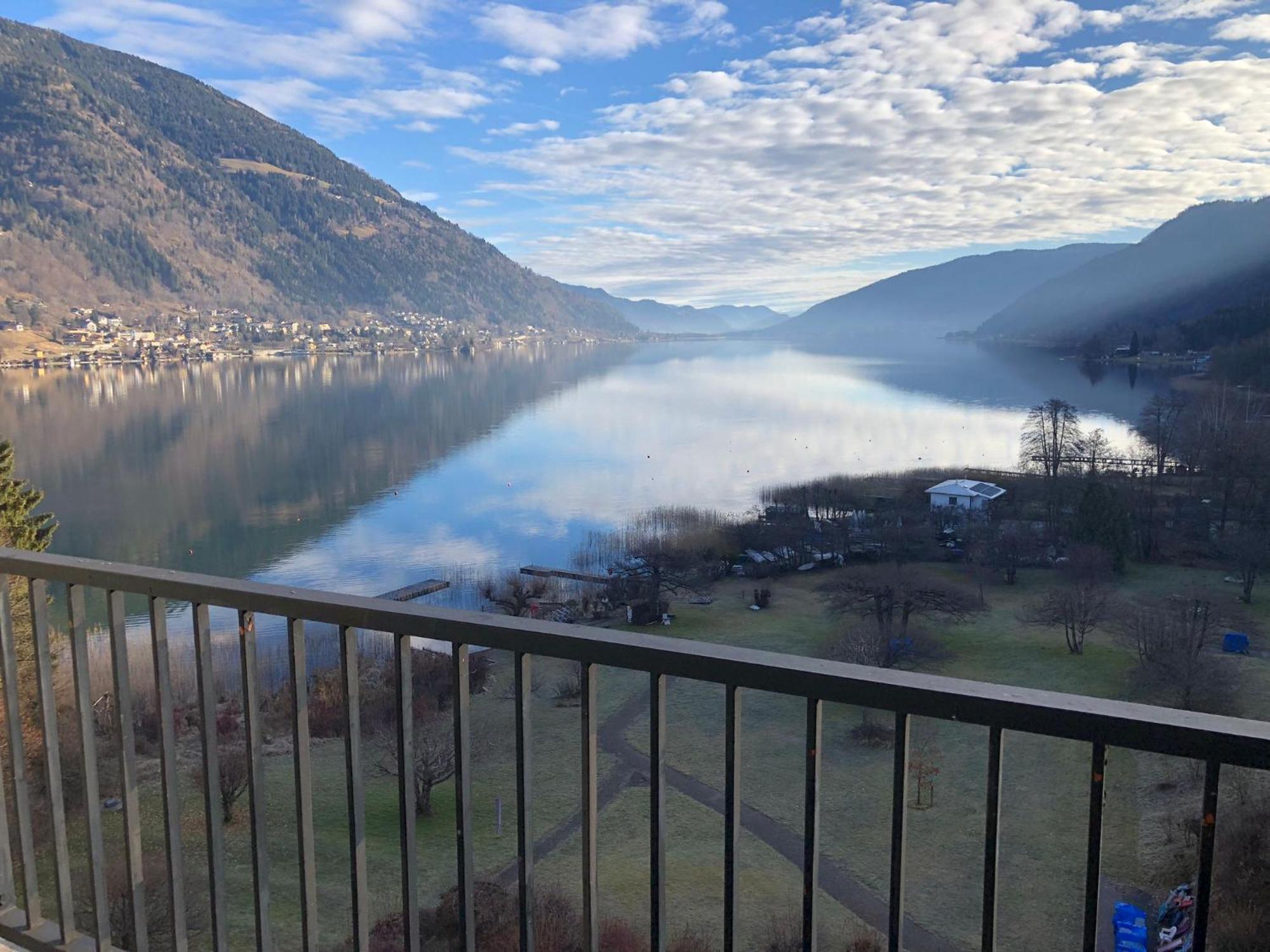 Appartement Mit Seeblick Am Ossiacher See Villach Exterior photo