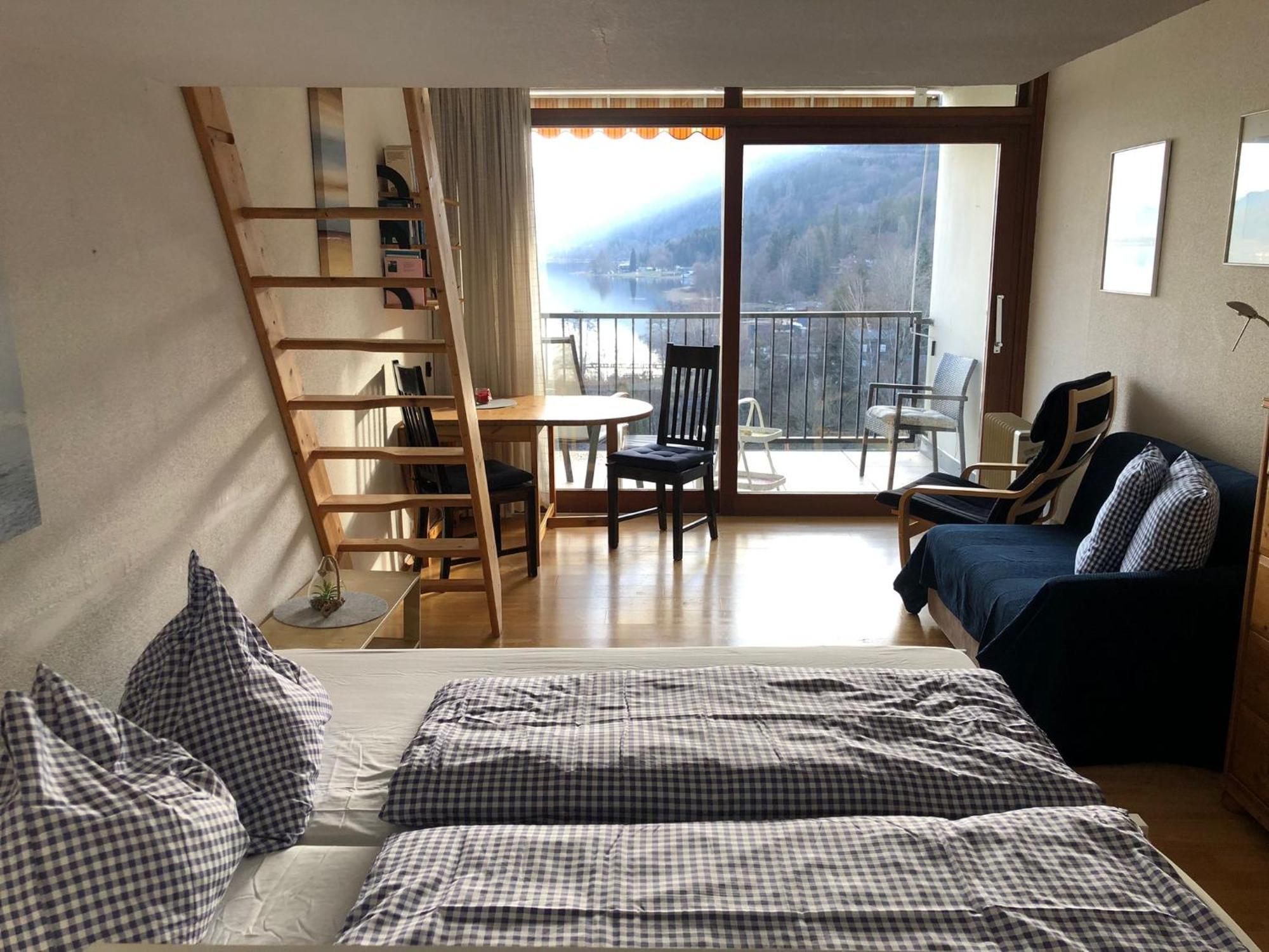 Appartement Mit Seeblick Am Ossiacher See Villach Exterior photo
