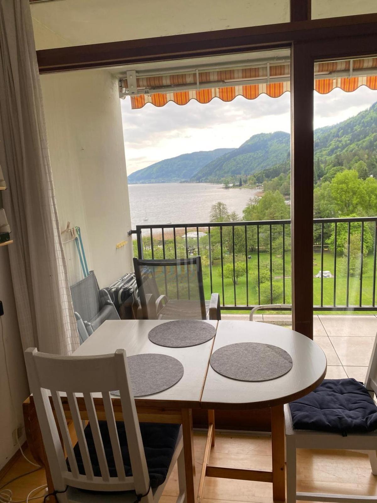 Appartement Mit Seeblick Am Ossiacher See Villach Exterior photo